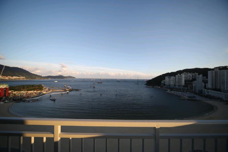 Grab The Ocean Songdo Hotel Busan Buitenkant foto