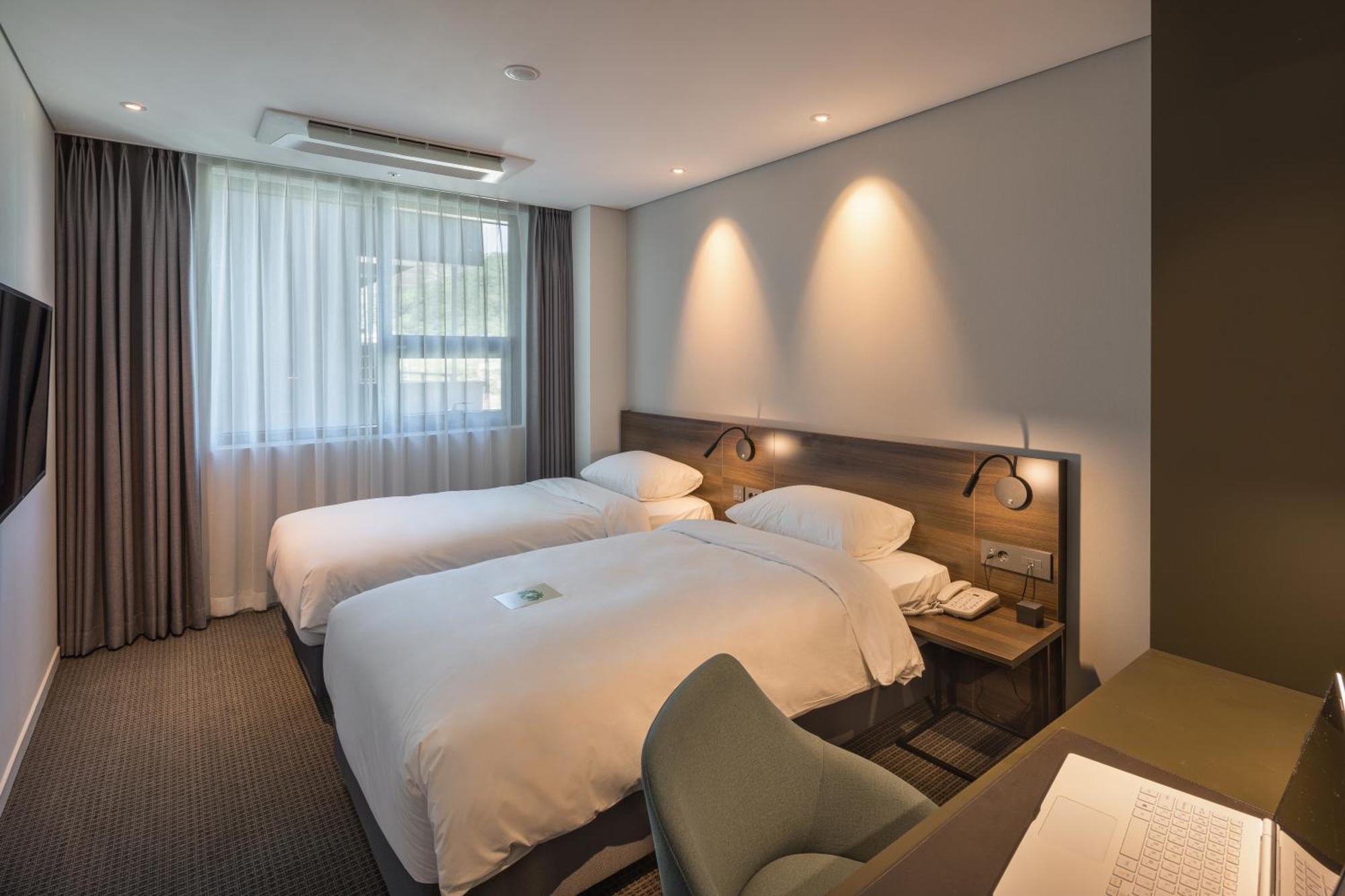 Grab The Ocean Songdo Hotel Busan Buitenkant foto